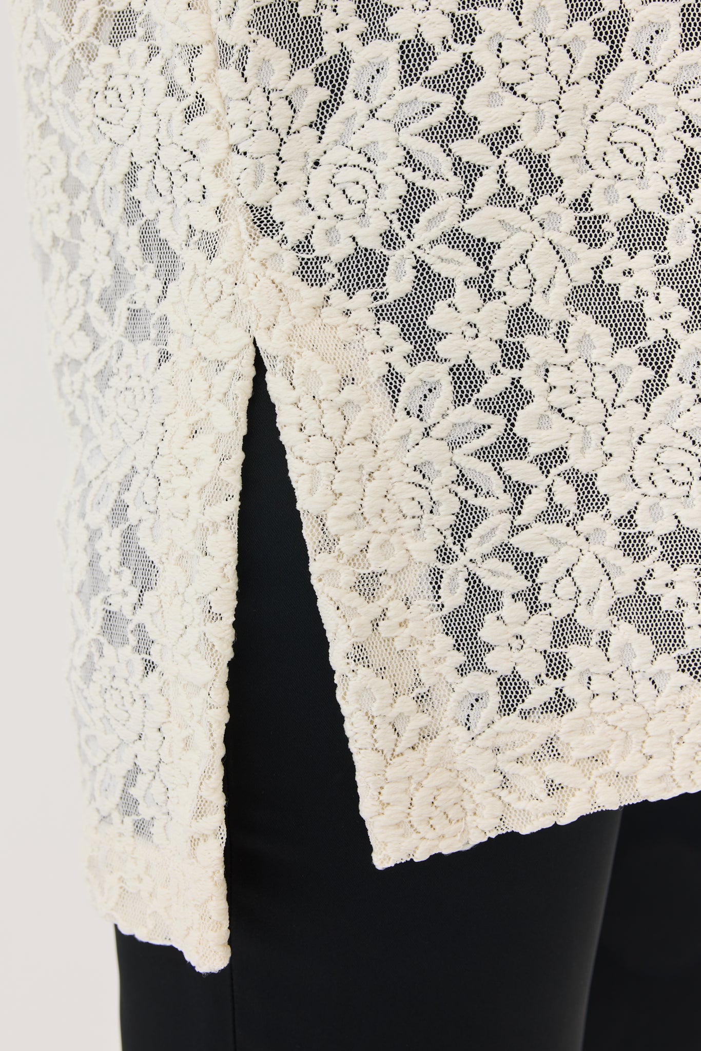 MYSTIQUE LACE TEE