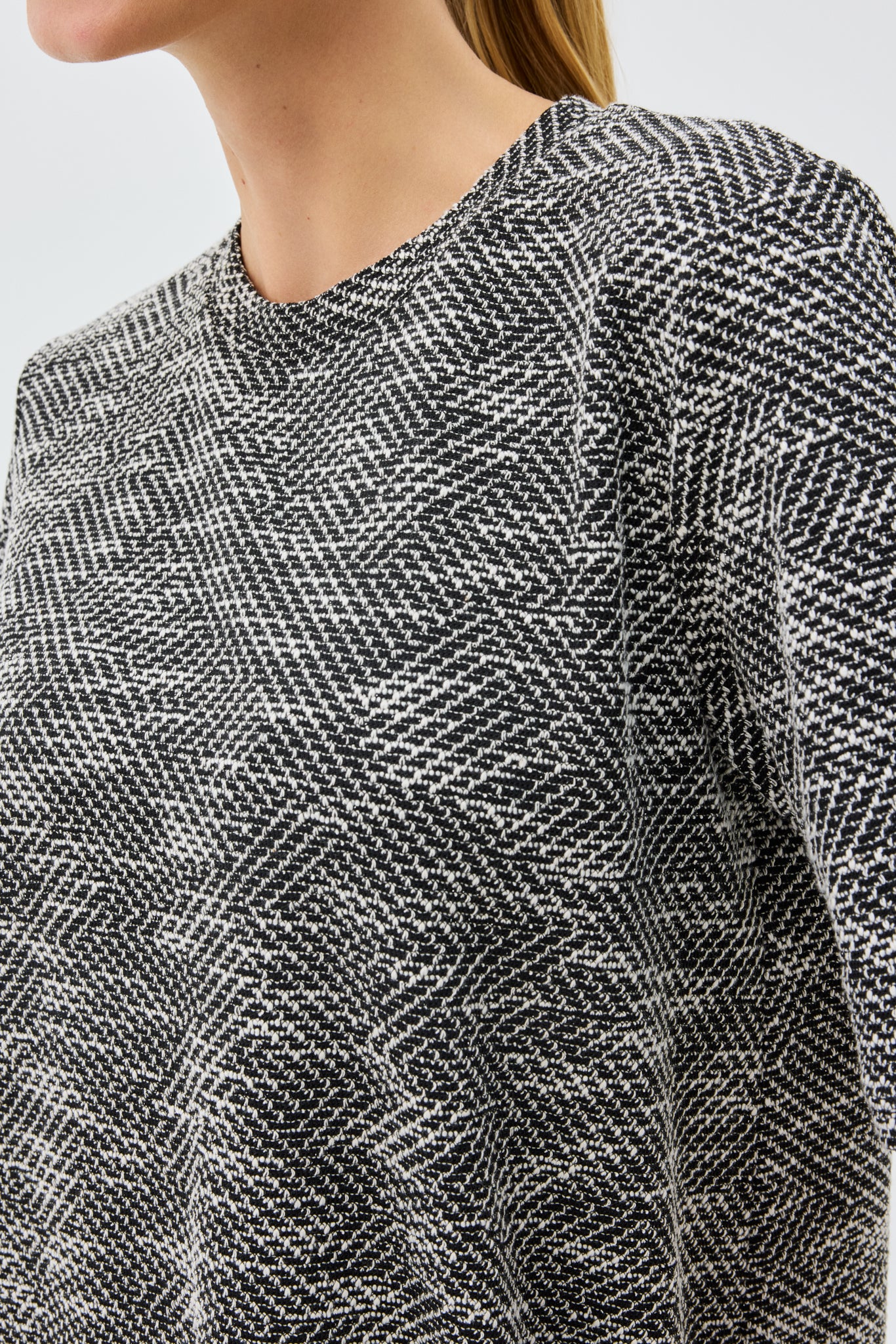 ELLIS BOUCLE TOP