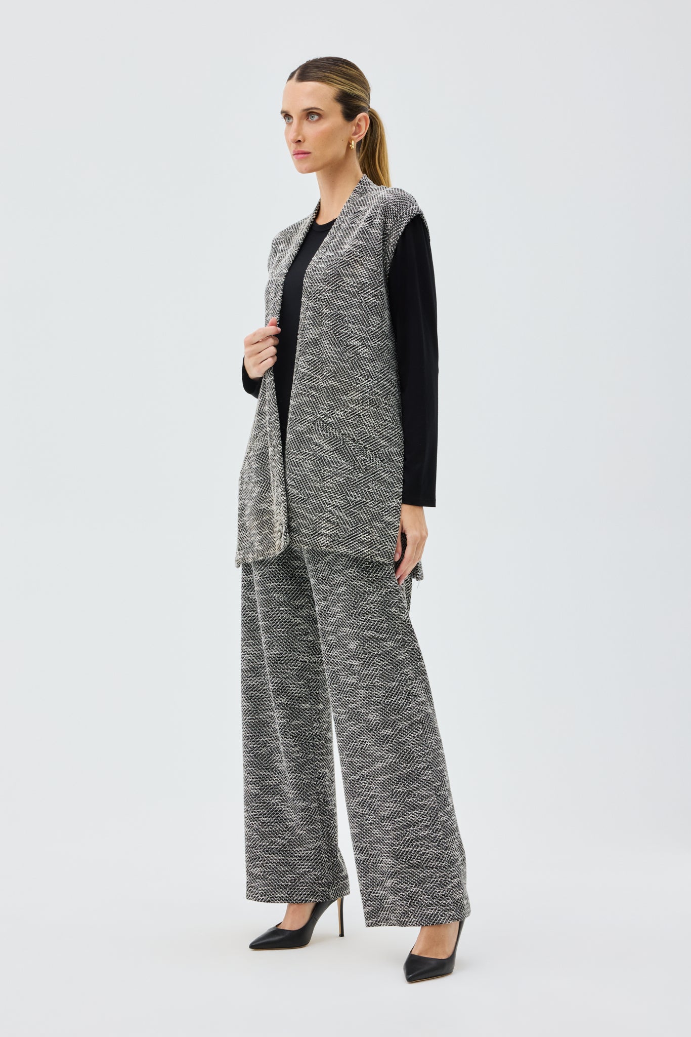 ELLIS BOUCLE VEST