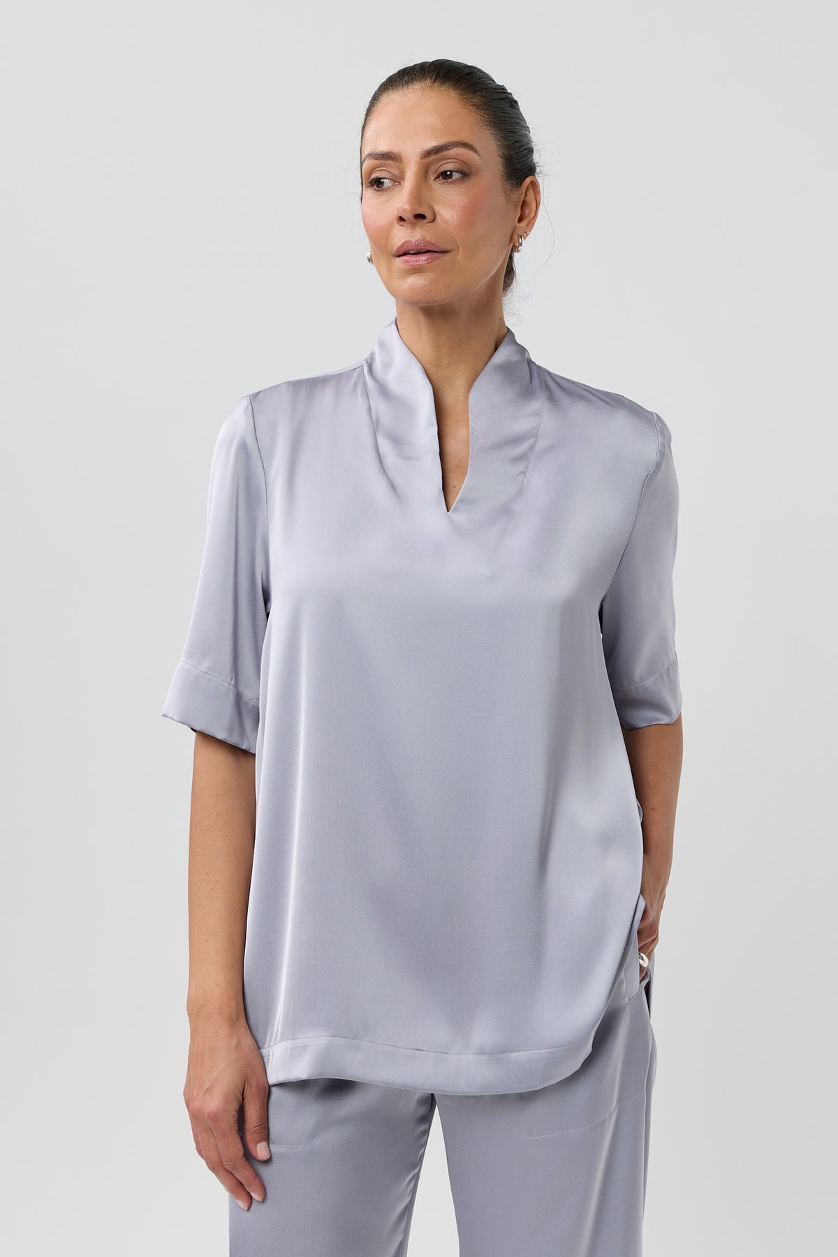 SKYLINE SATIN TOP