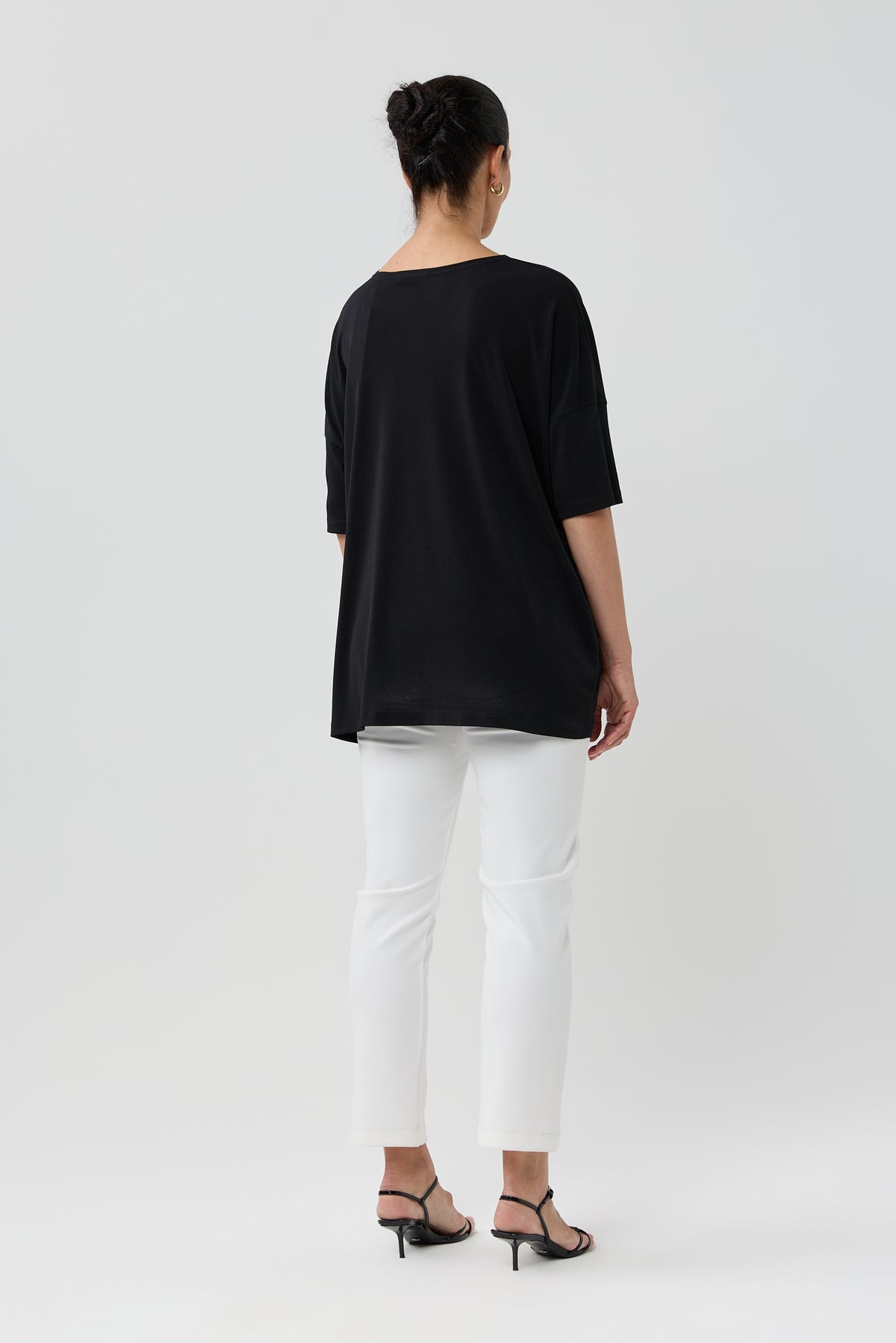 ESCAPE TOP