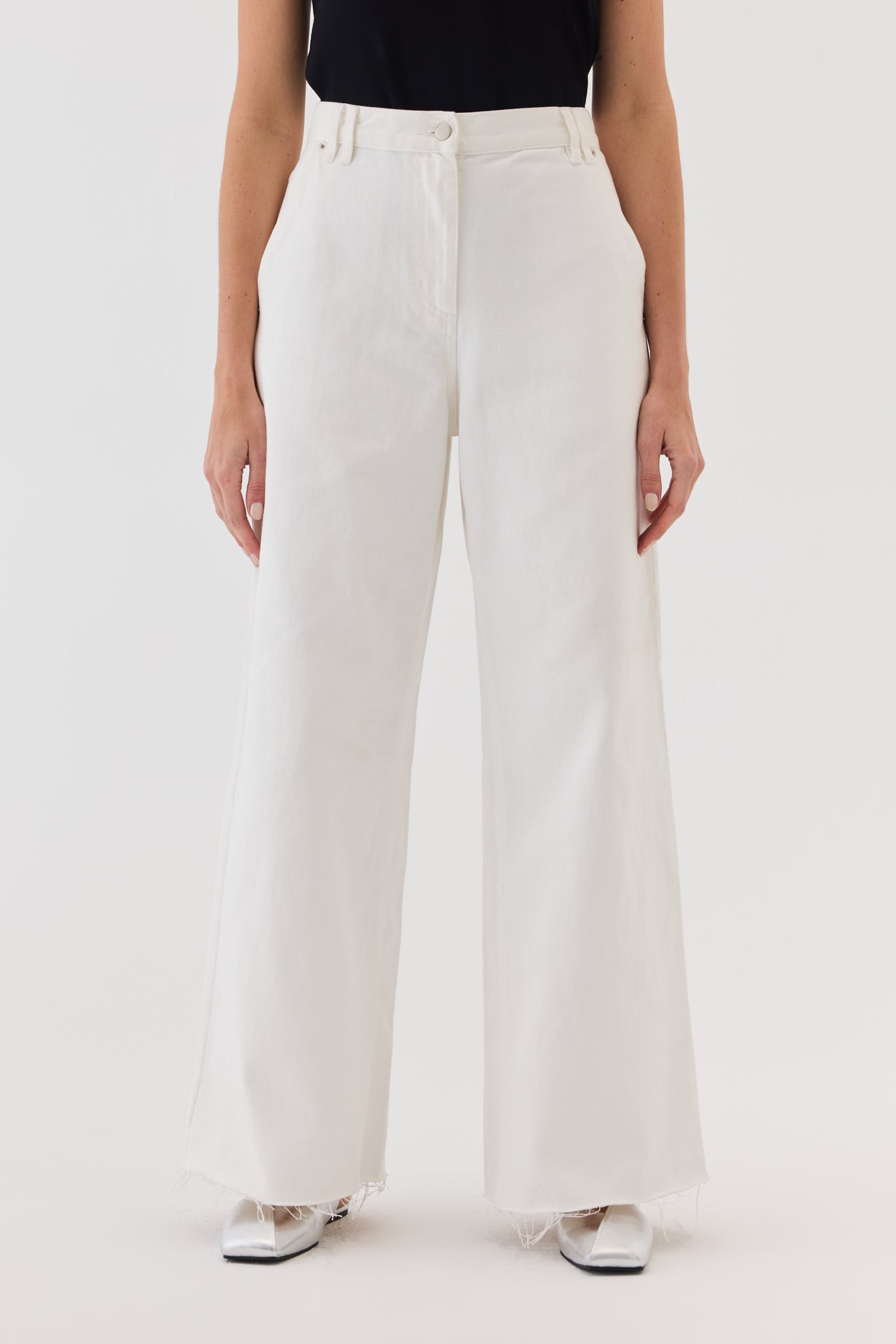 ESSENCE JEANS
