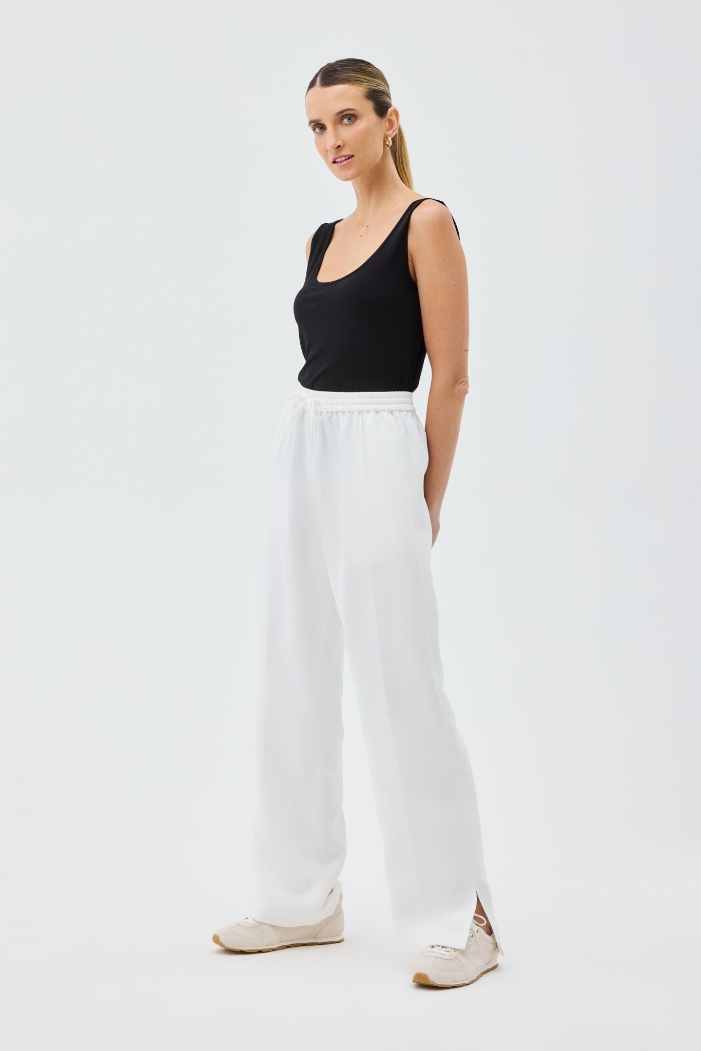 SCOOP NECK TANK