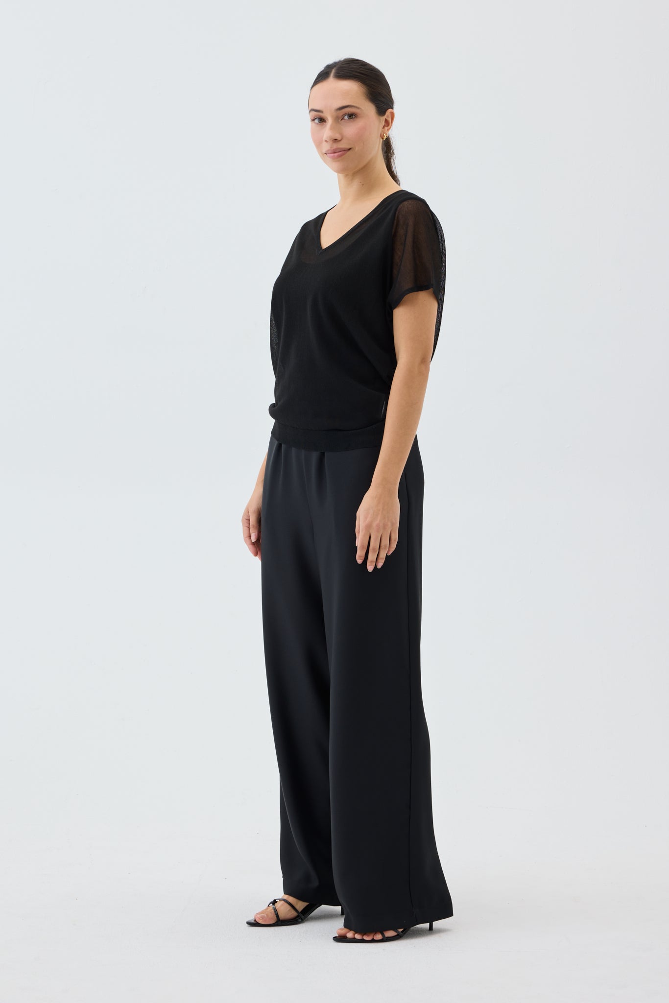 FAIR V-NECK KNIT