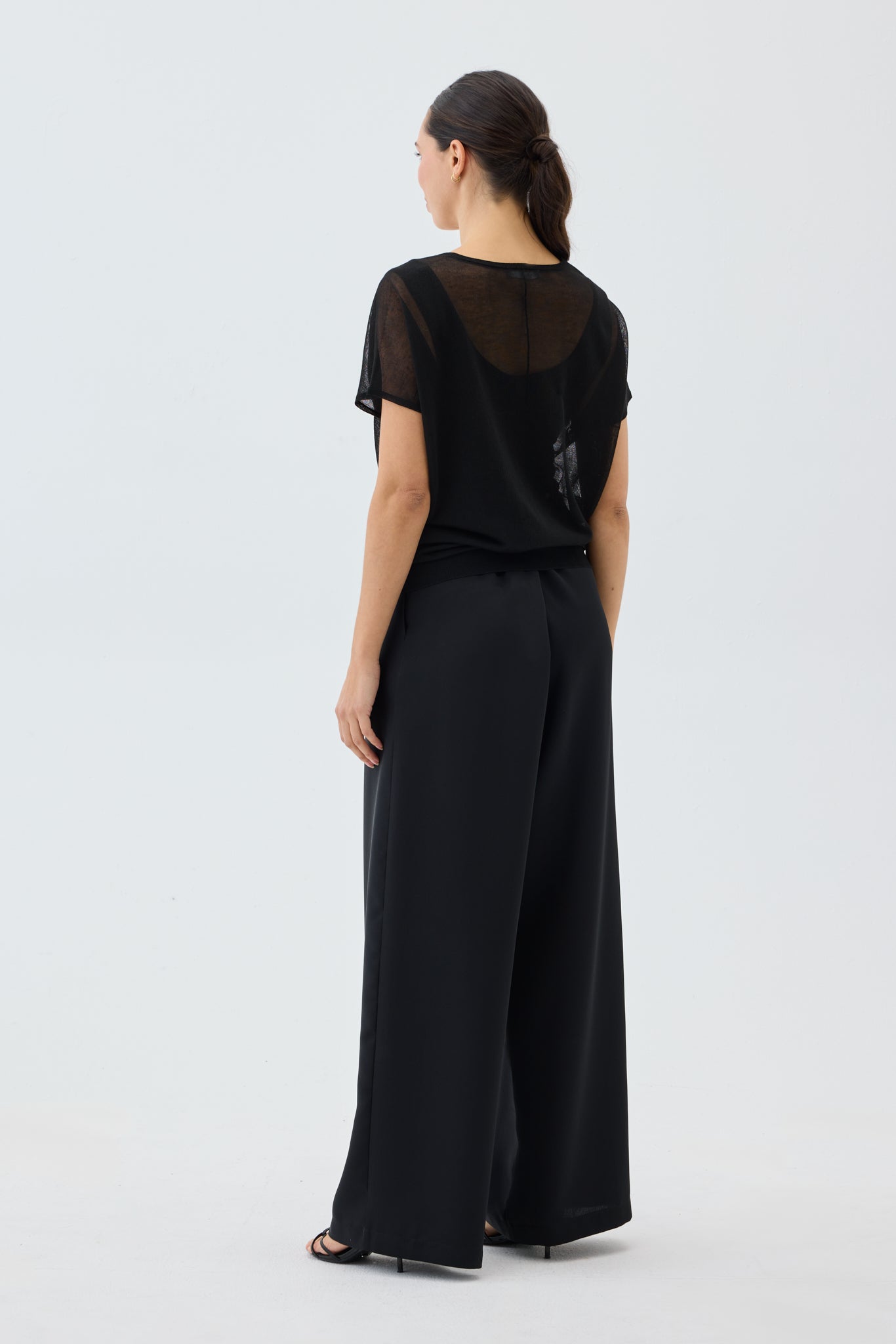 FAIR V-NECK KNIT