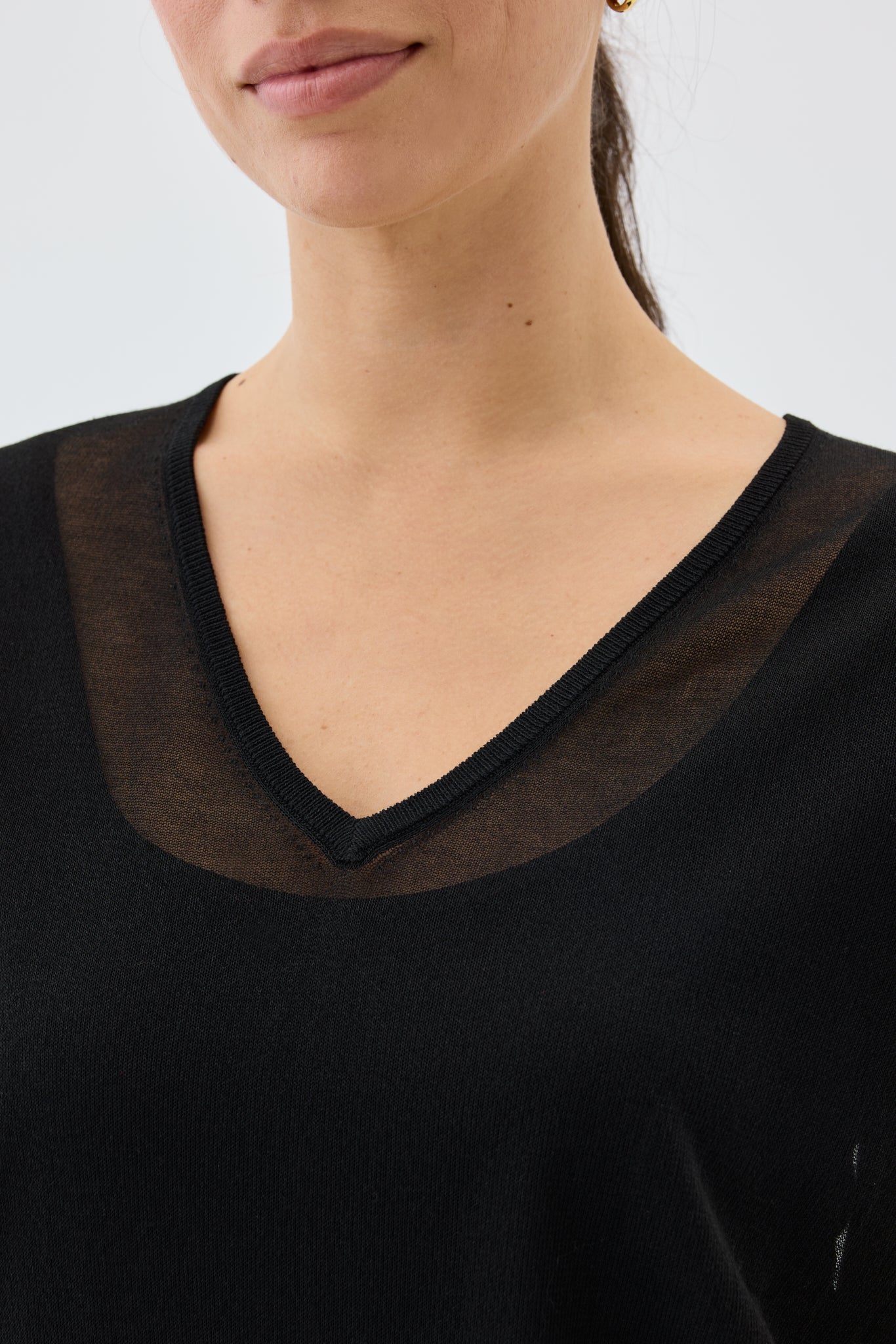 FAIR V-NECK KNIT