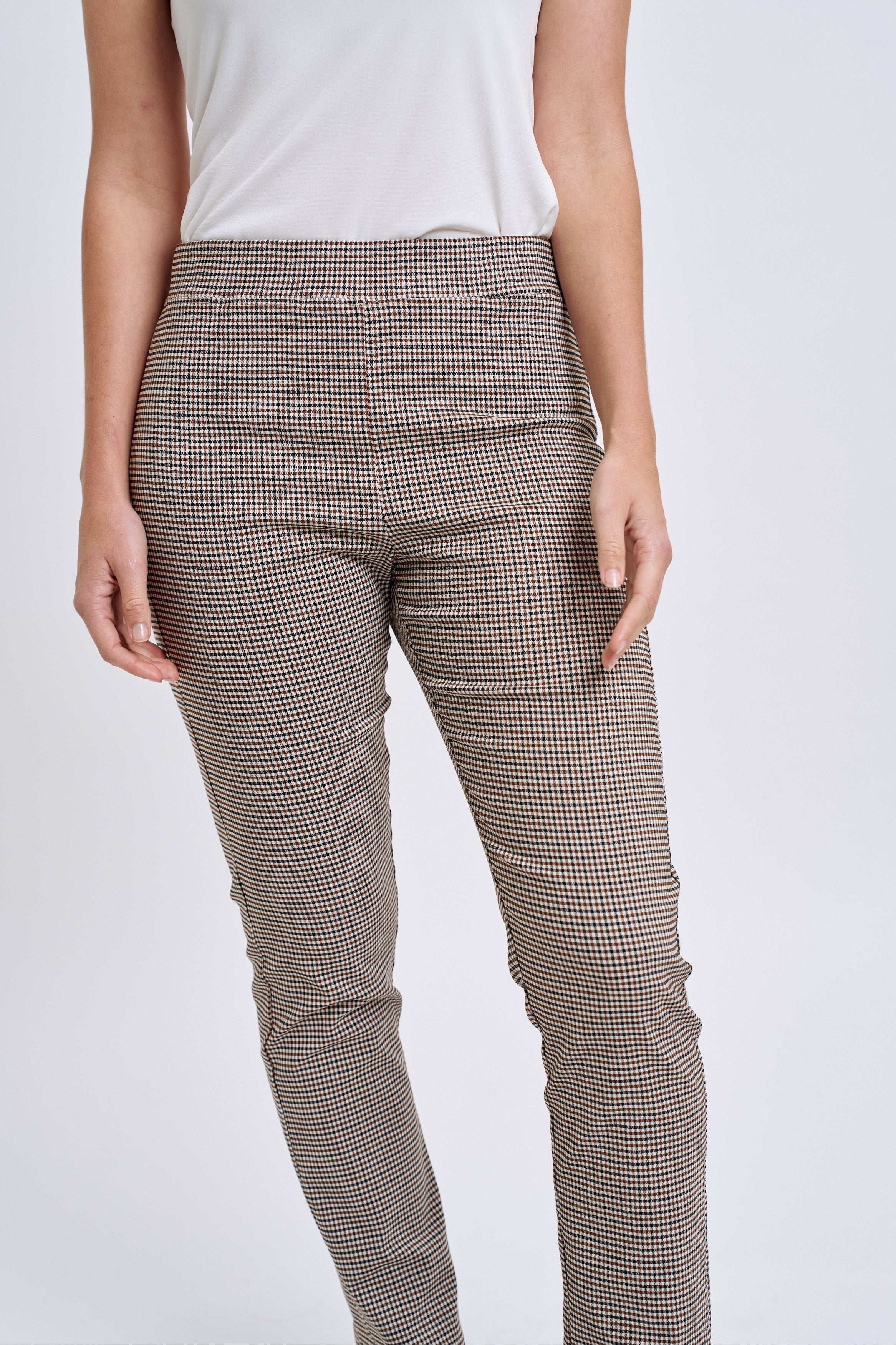 TAYLOR CHECK PANT