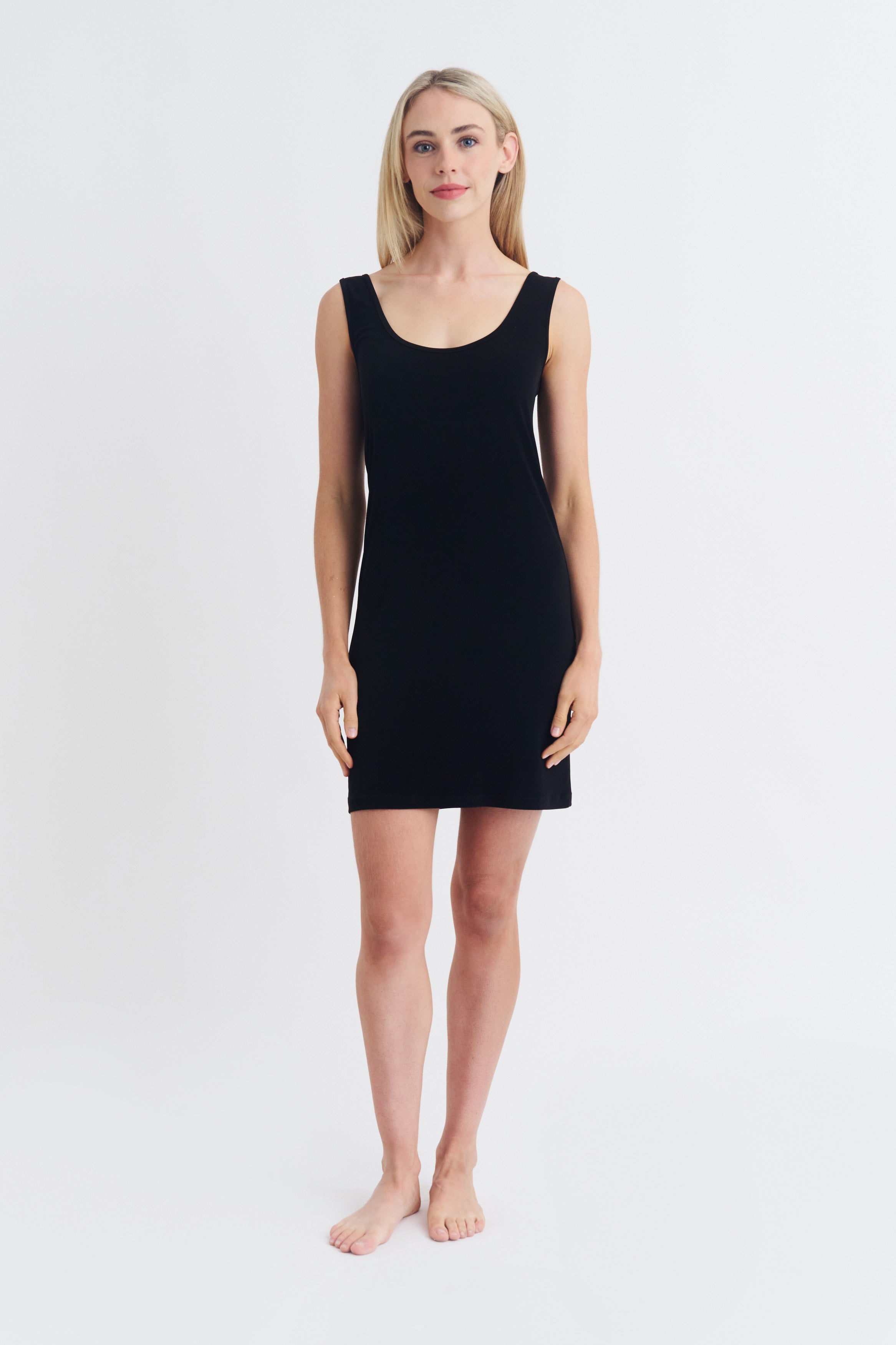 SCOOP NECK SLIP