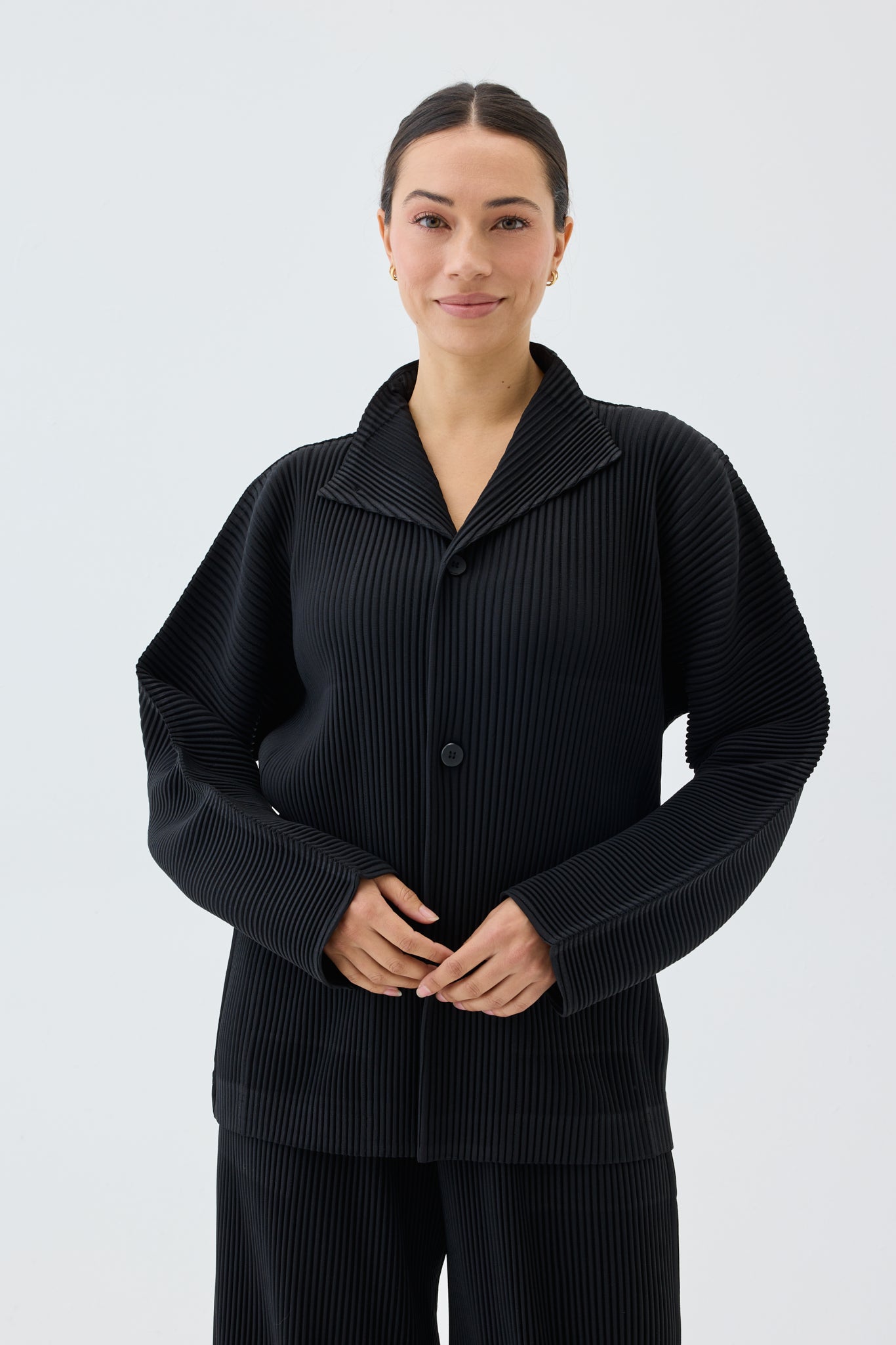 MONO PLEATED JACKET