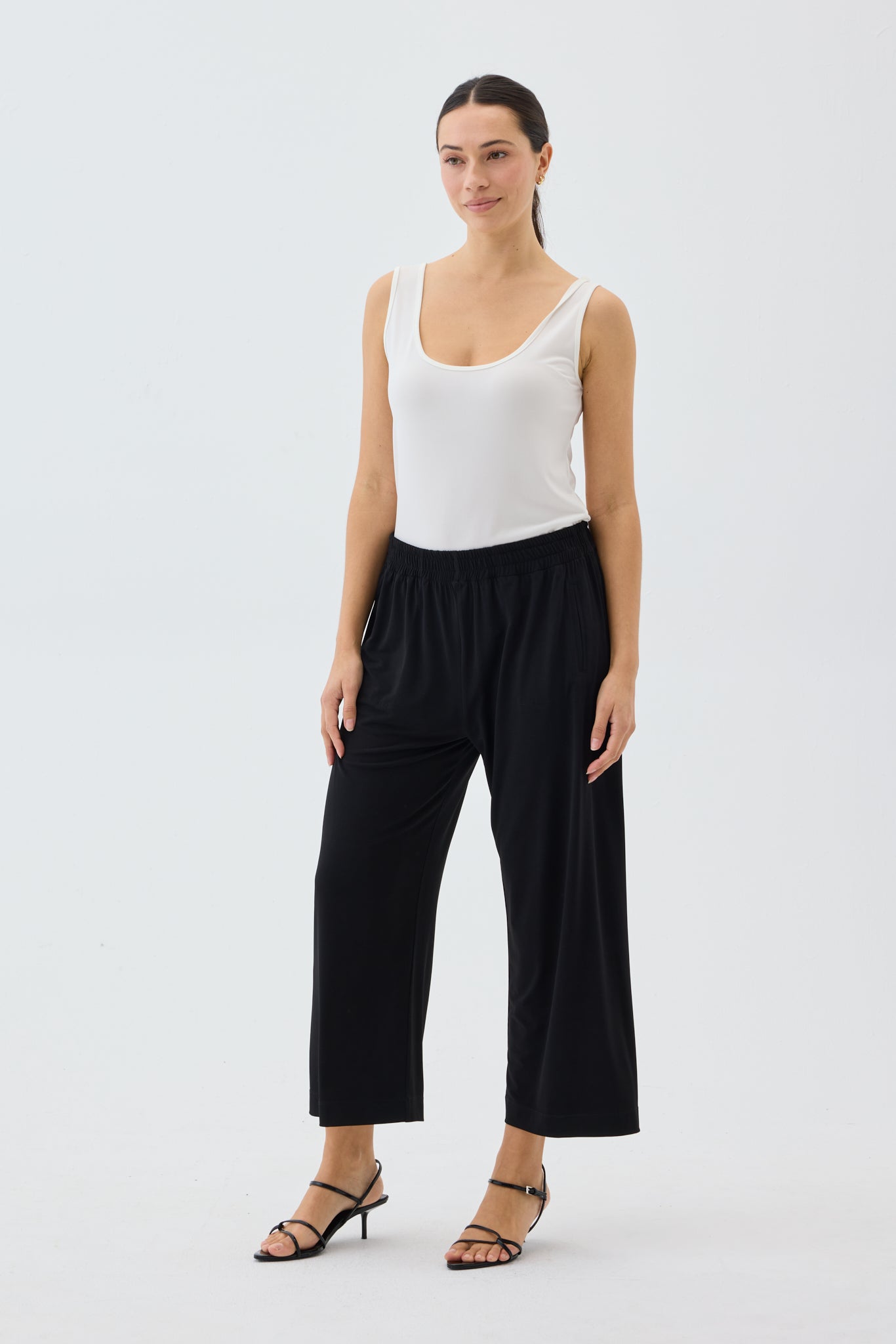 TRAVEL PANT