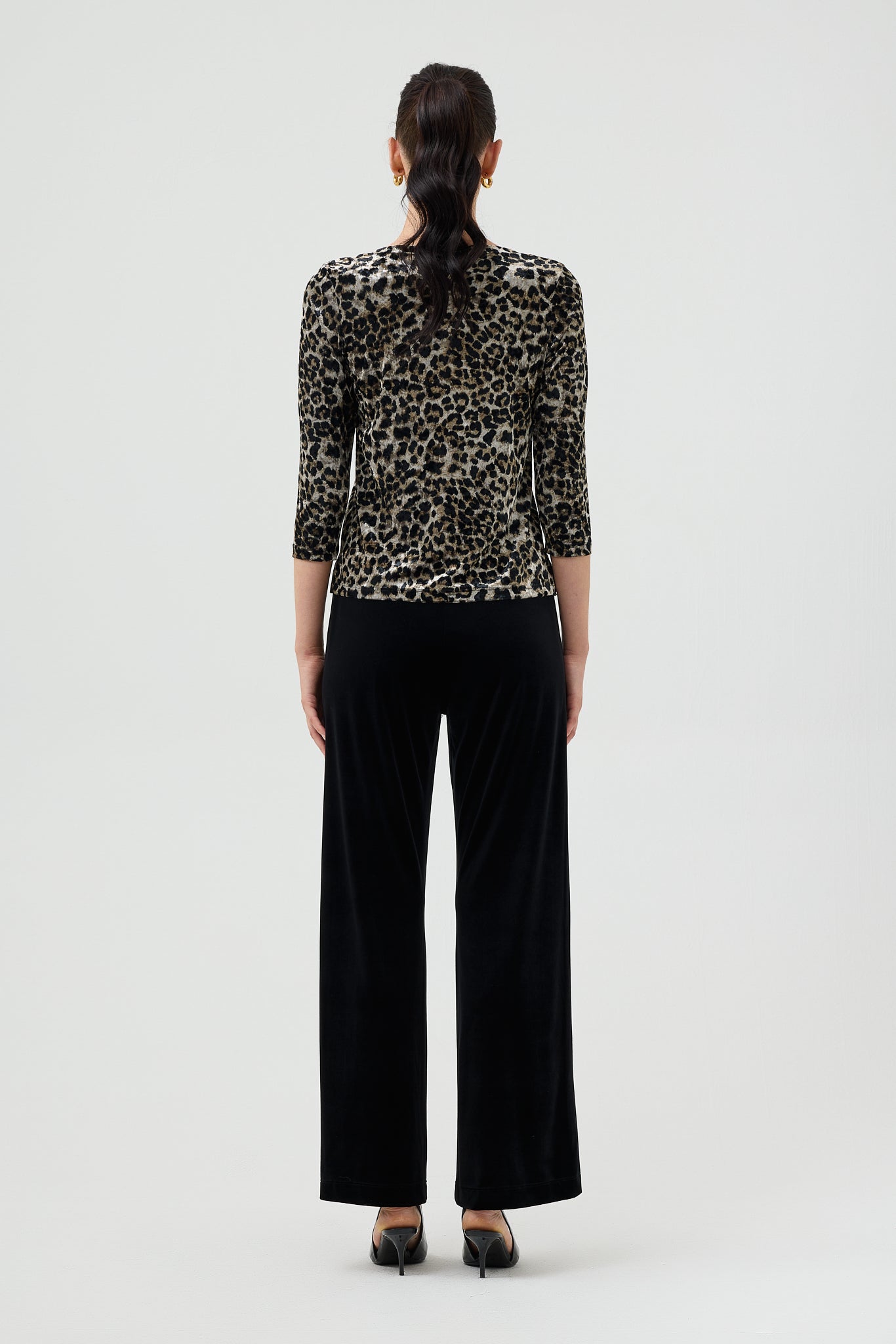 VELVET LEOPARD BOATNECK