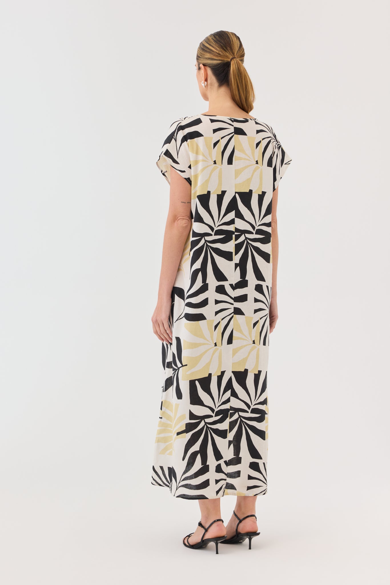 VACATION LINEN DRESS