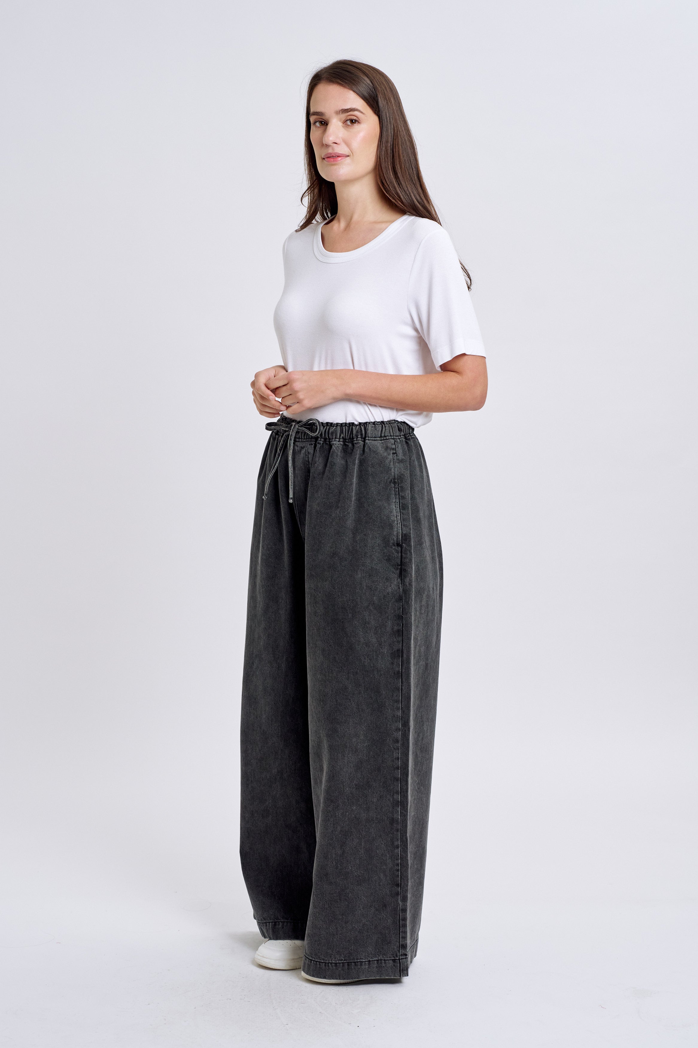 NADIA JEANS