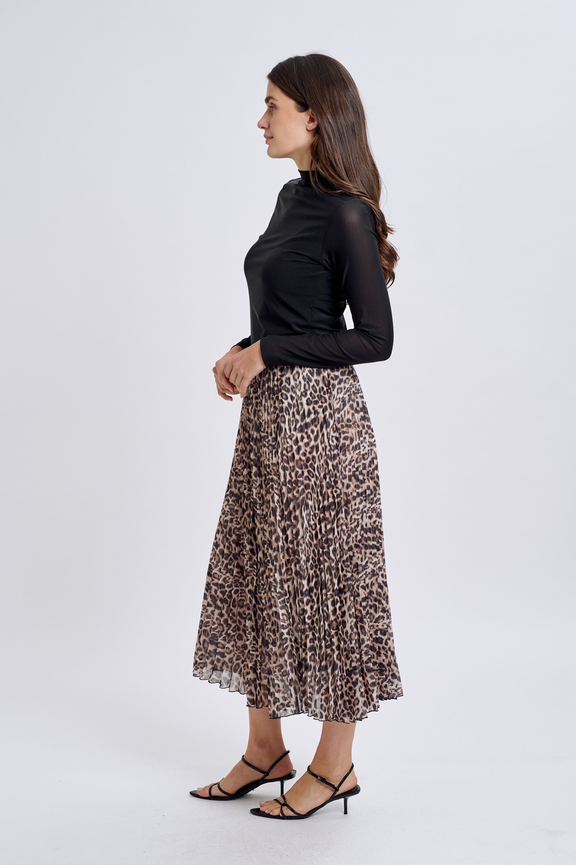 FIERCE PLEATED SKIRT