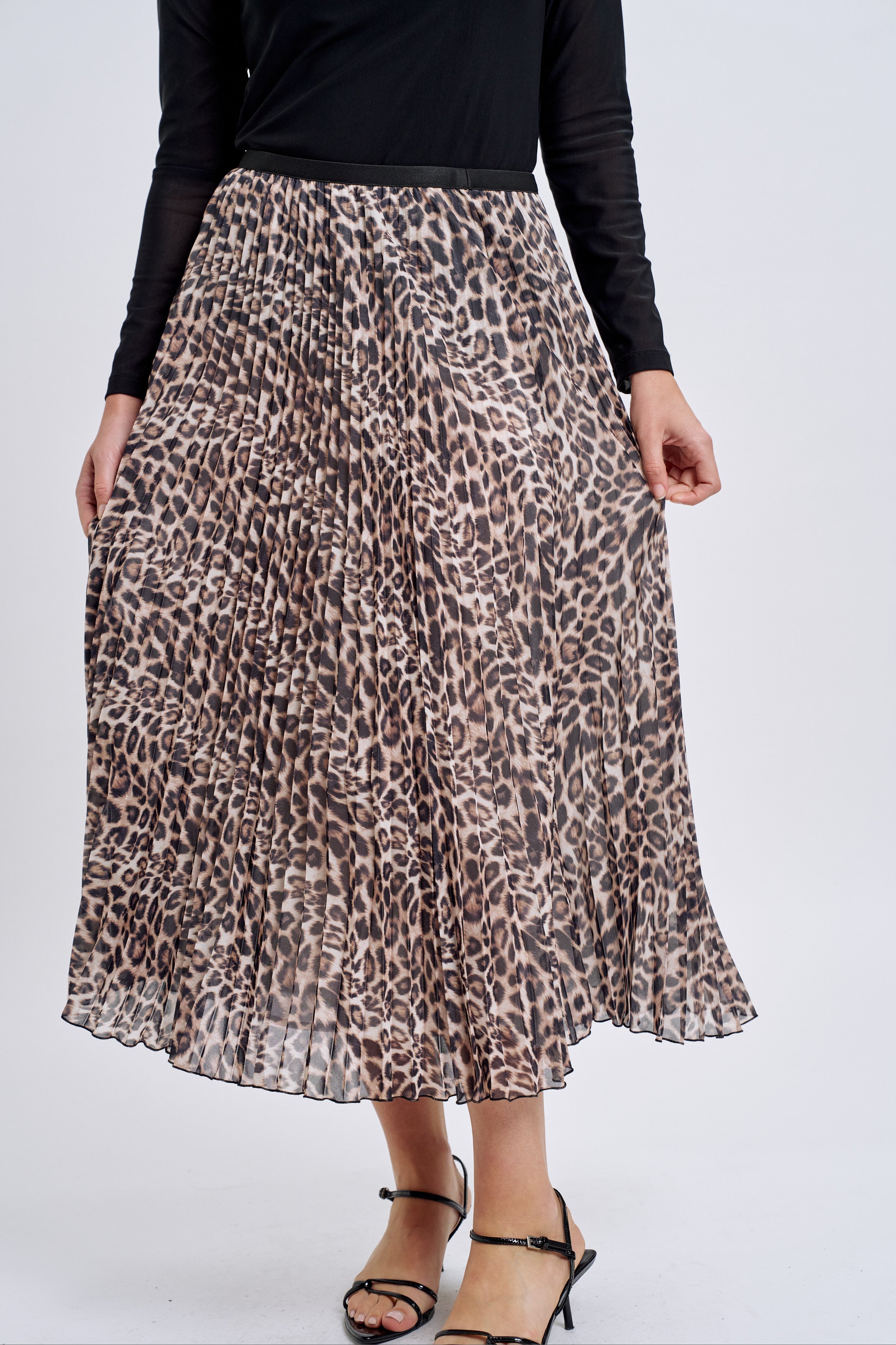 FIERCE PLEATED SKIRT