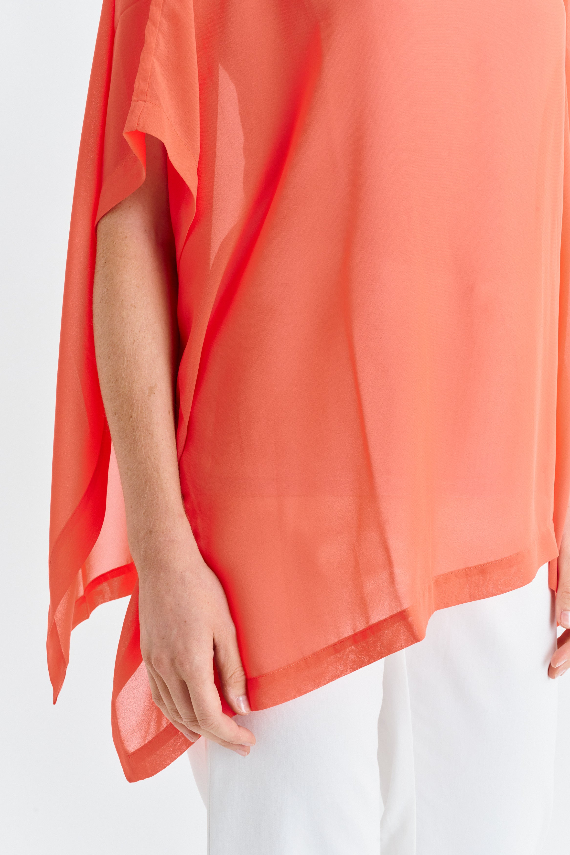 CARA PONCHO