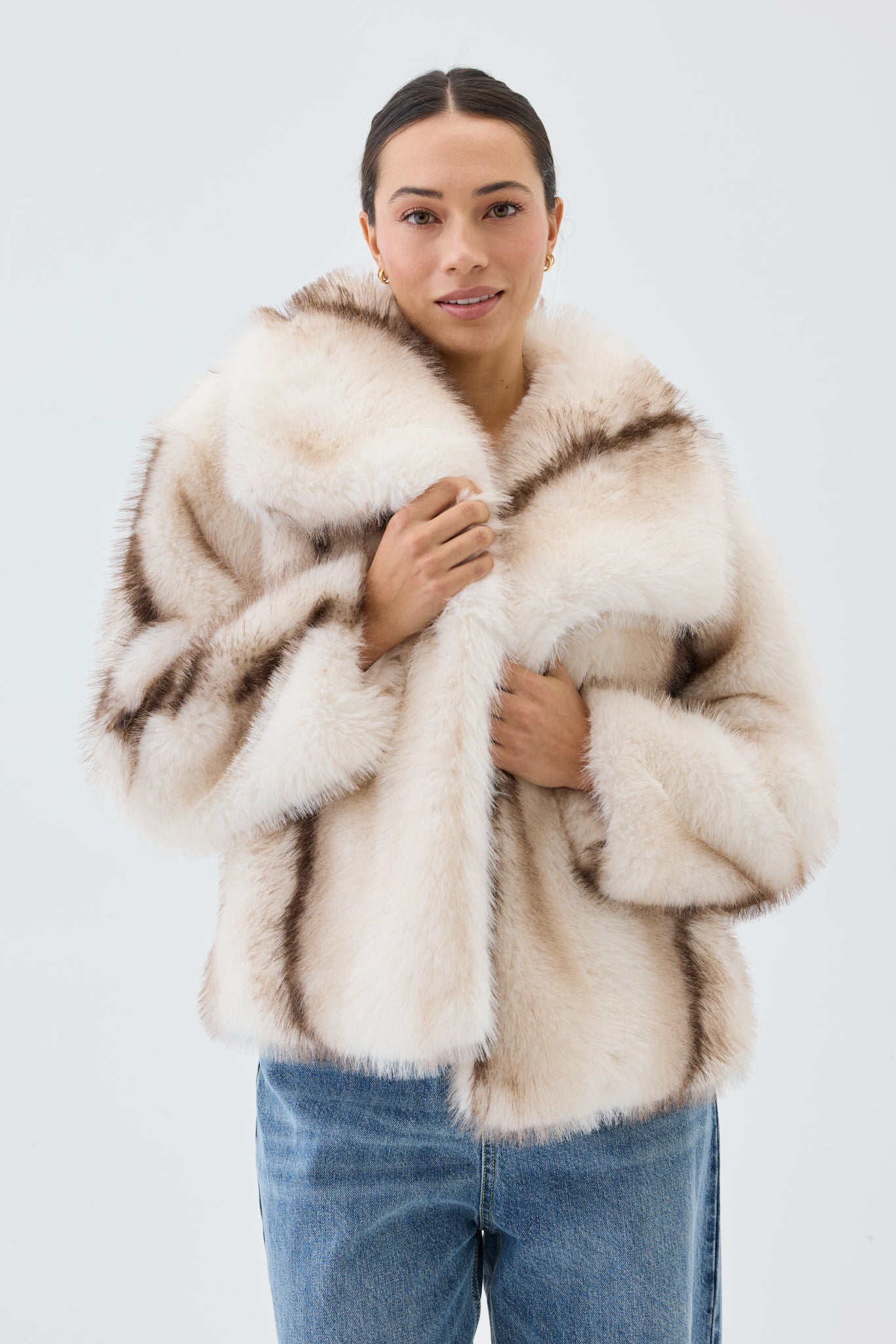 Women's Jackets, Coats and Blazers Australia | FEATHERS BOUTIQUE