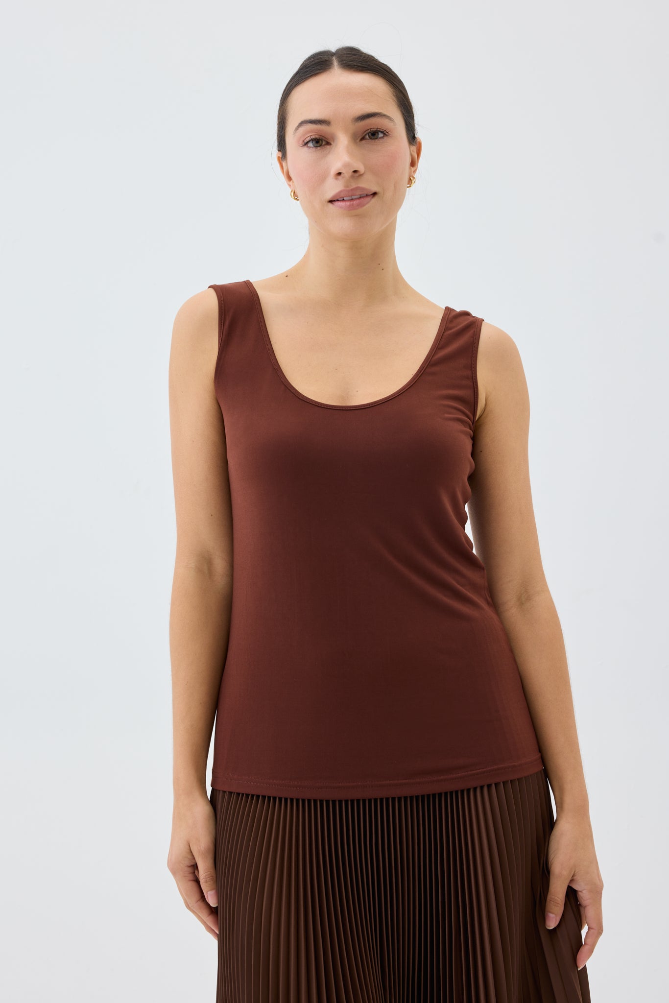 SEASONAL SCOOP NECK TANK