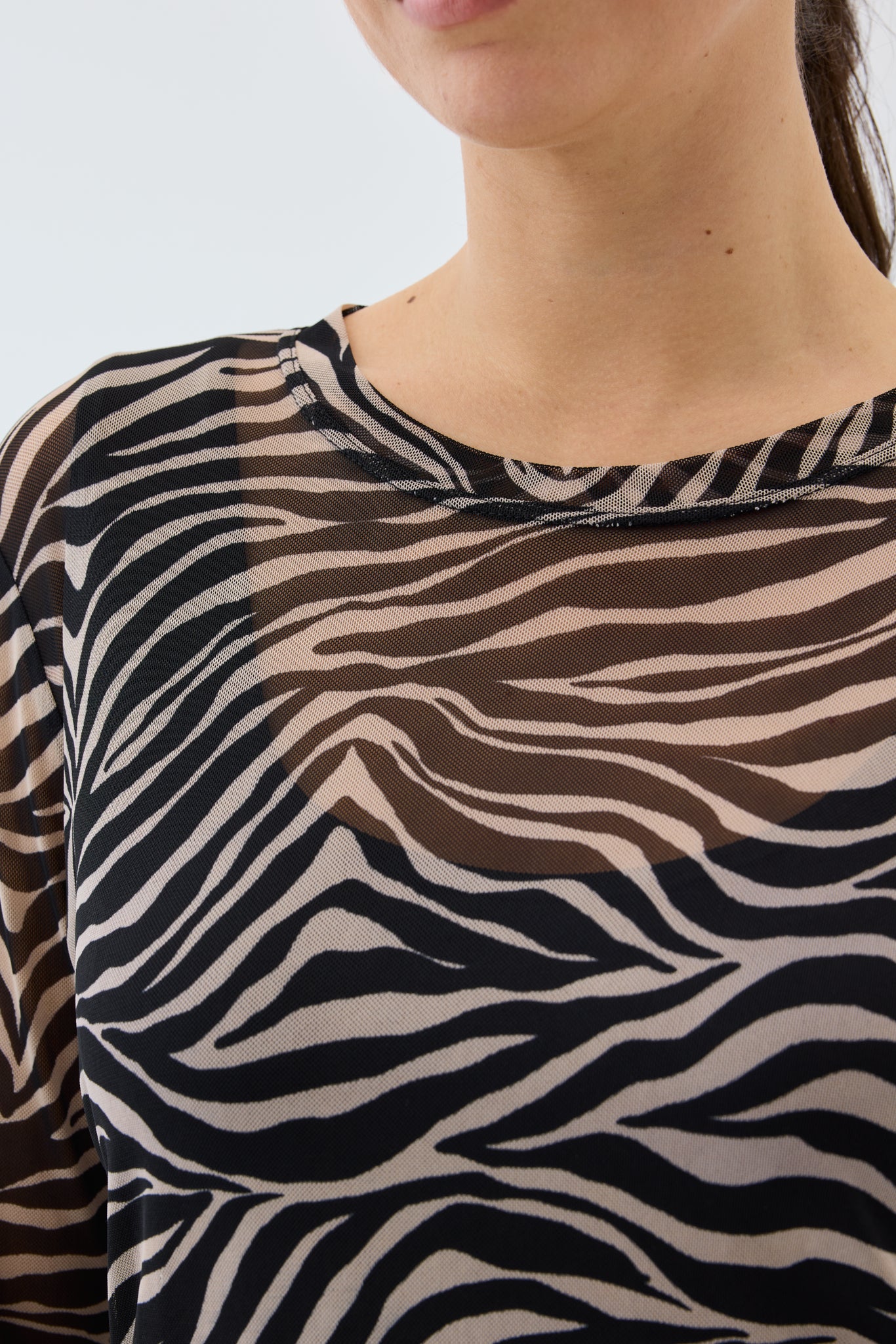 ZEBRA MESH TOP